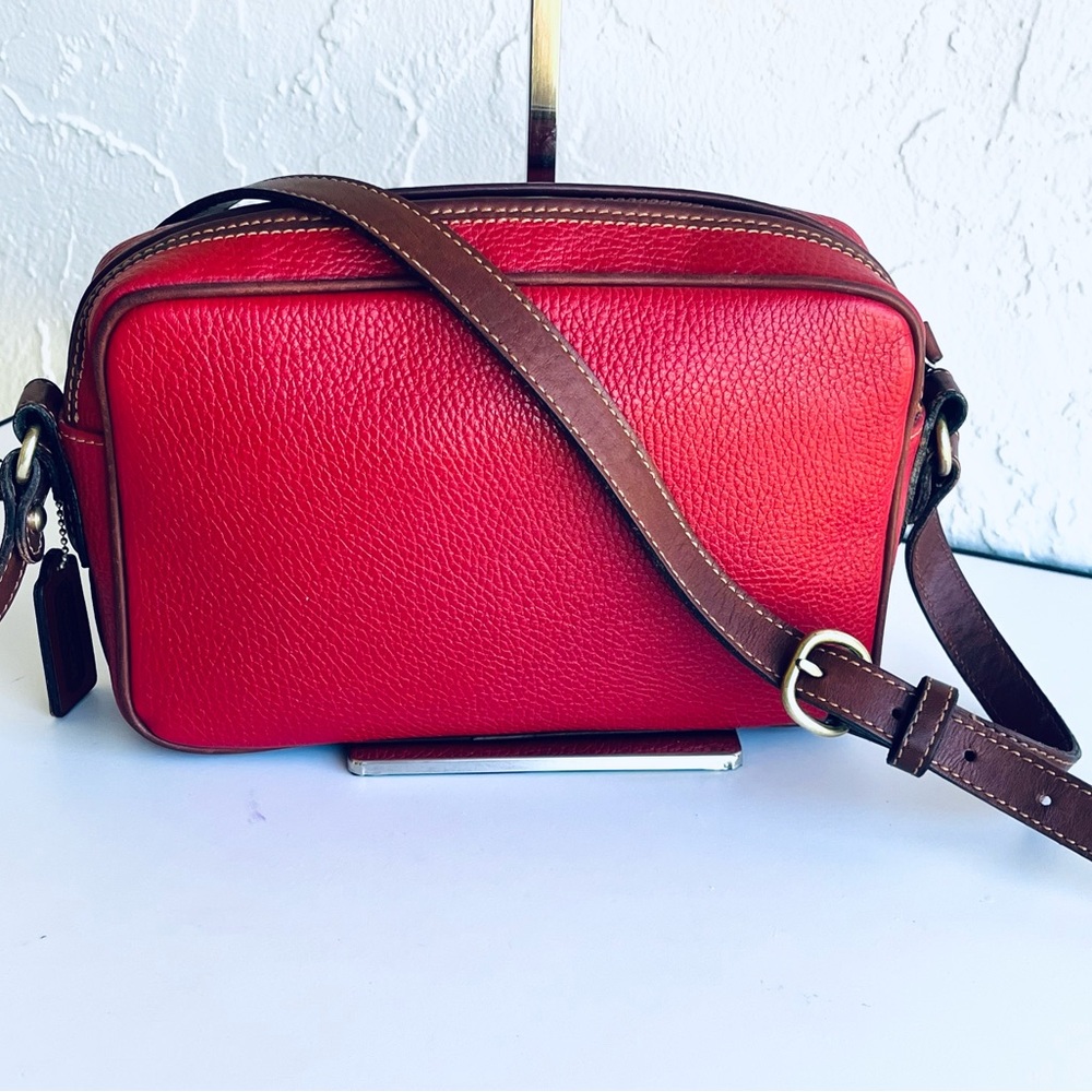 ♦️HOST PICK♦️ VINTAGE COACH SHERIDAN RED CHARLESTON CROSSBODY